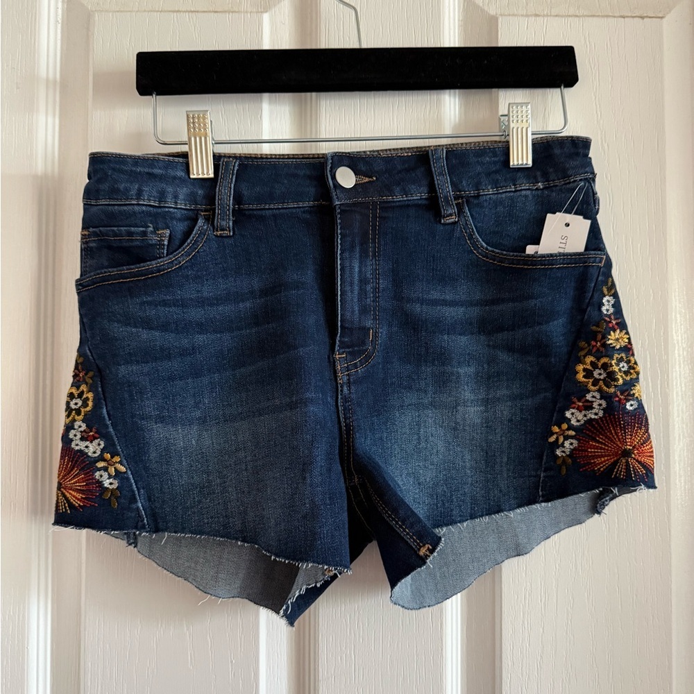 Ashley Mason Dark Blue Embroidered Jean Shorts Size 28 Raw Hem Boho